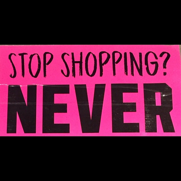 SHOPPING 🛍 SEASON - @vaikas - Picture 1 of 1